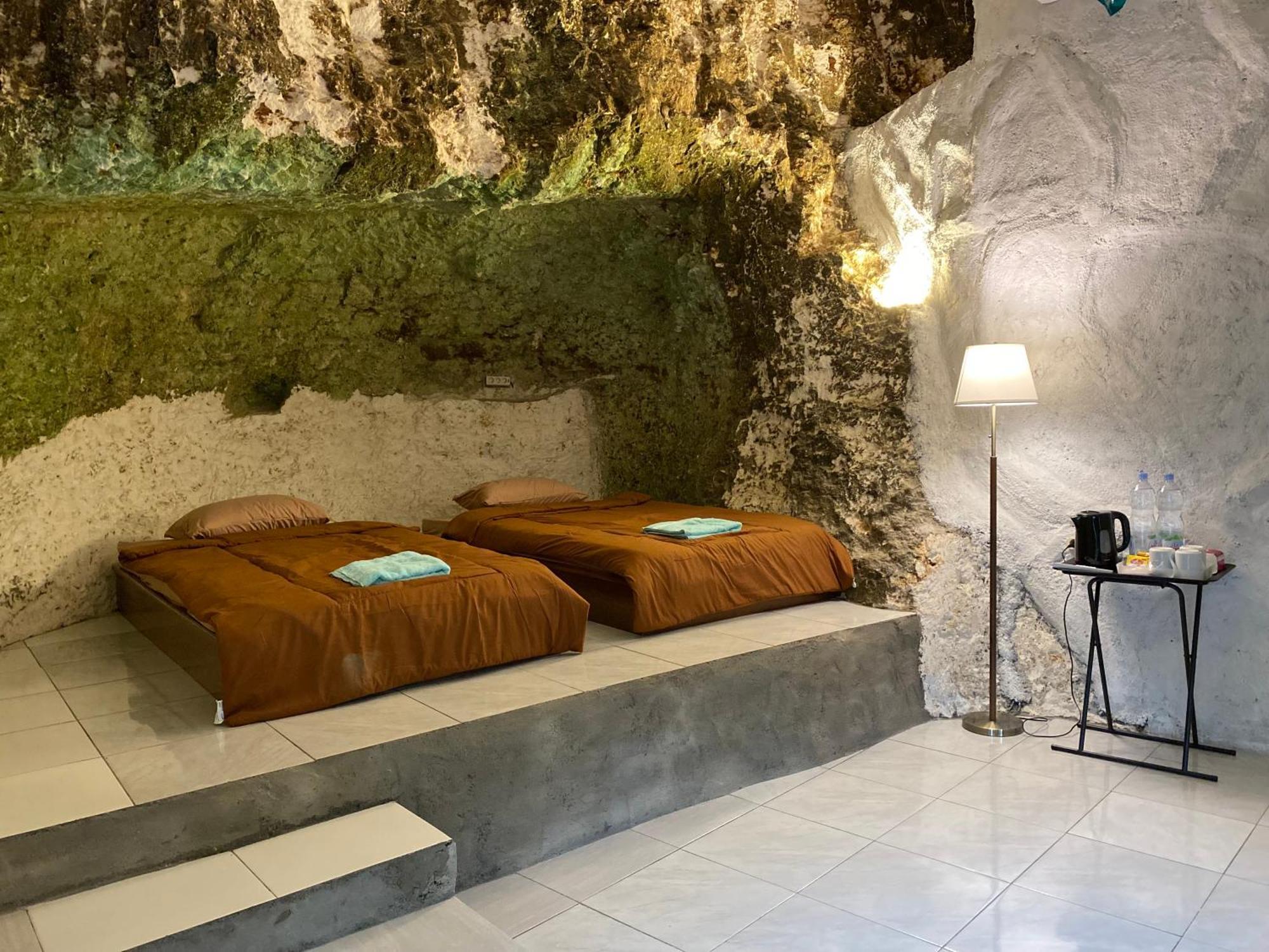 فندق Paleo Stone Age Karangwetan المظهر الخارجي الصورة